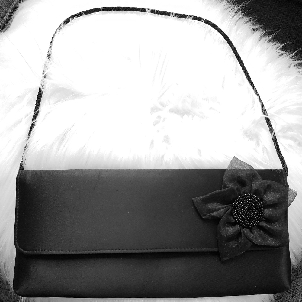 Sleek Nine West Clutch